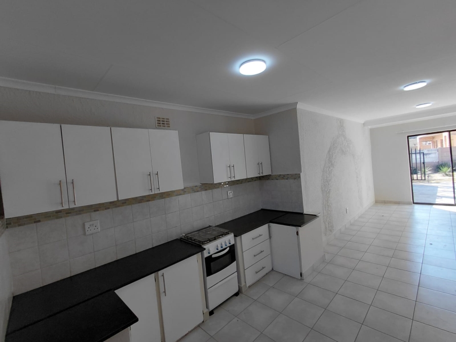 2 Bedroom Property for Sale in Wilkoppies North West